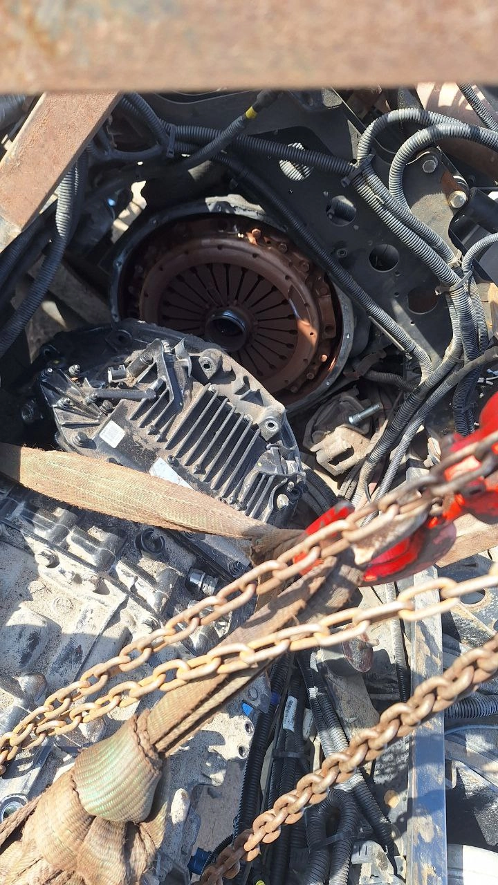 Автомеханик на выезд по грузовикам в Белой Холунице